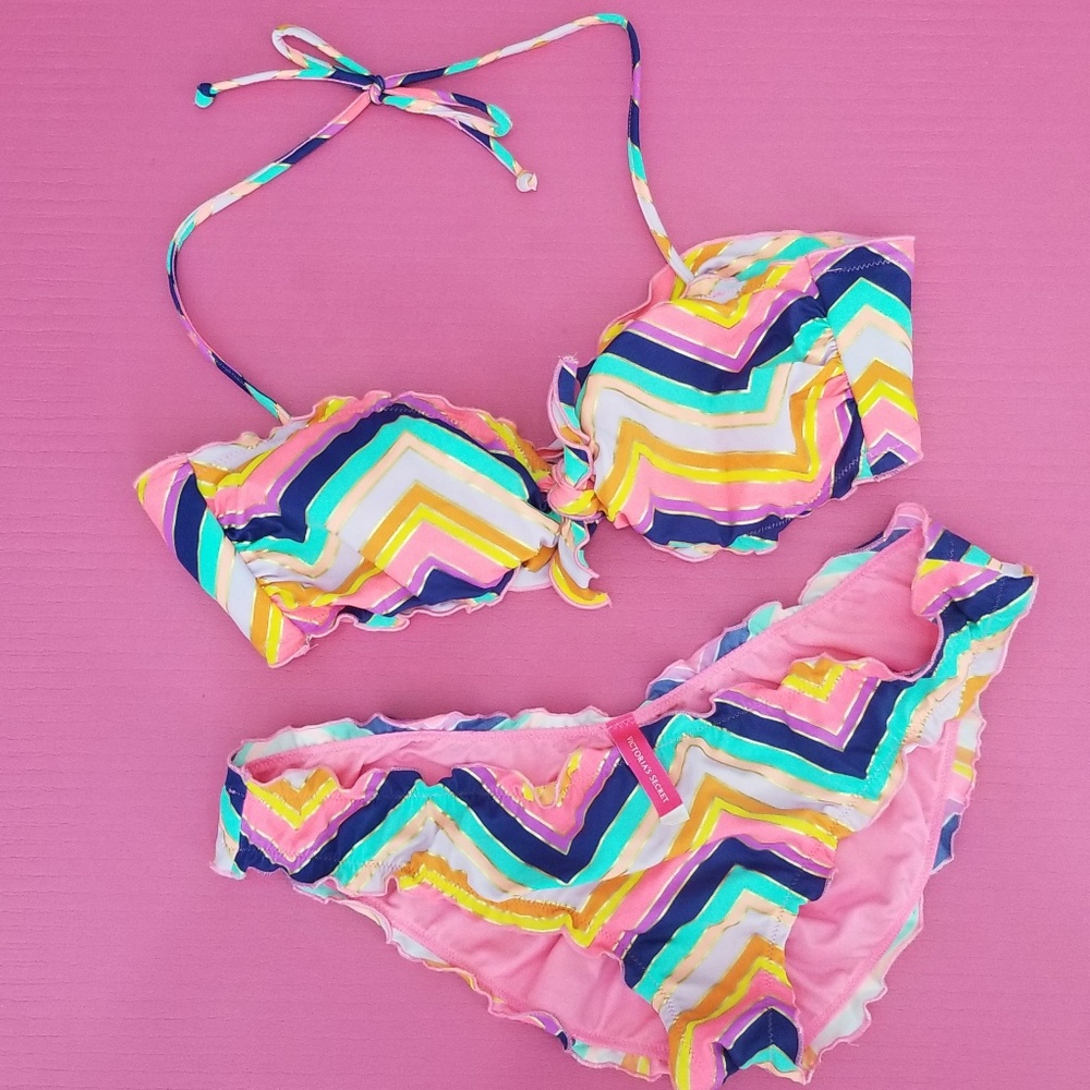 Victoria's Secret String Bikini 👙